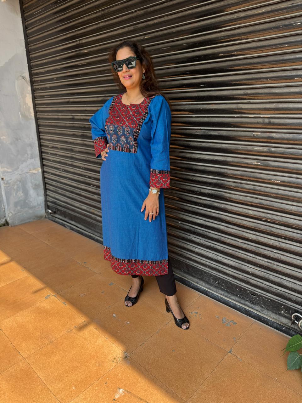 Mangalgiri Cotton Kurta with Ajrakh Yoke